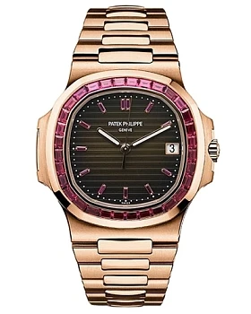 Часы Patek Philippe Nautilus 5723/112R-001